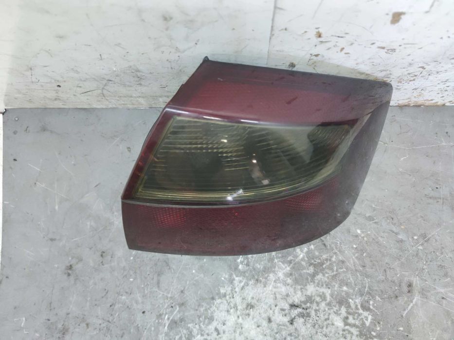 Audi A4 B6 Sedan Lampa Prawy Tył Prawa Tylna PT