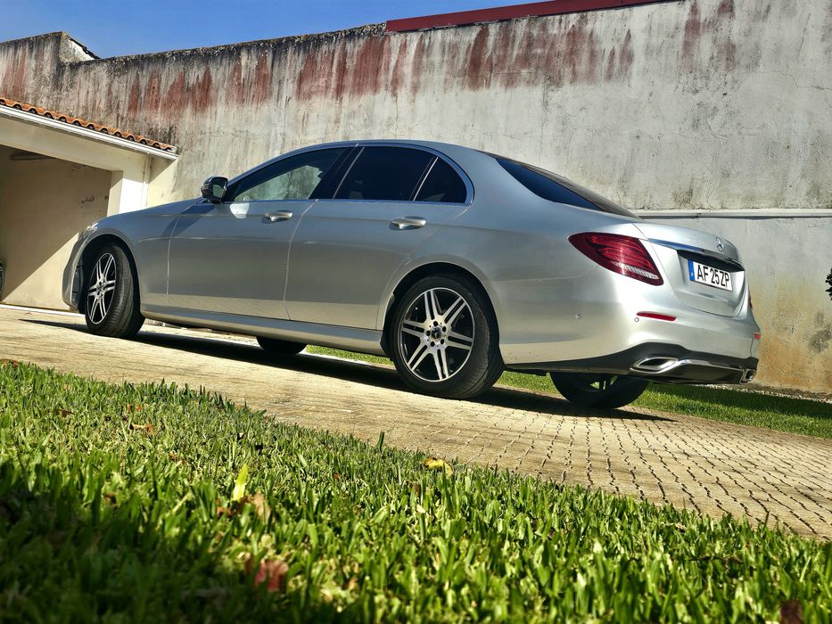 Mercedes E220 AMG Teto abrir 9G Tronic