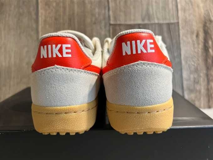 Buty, trampki Nike Field General 38,5