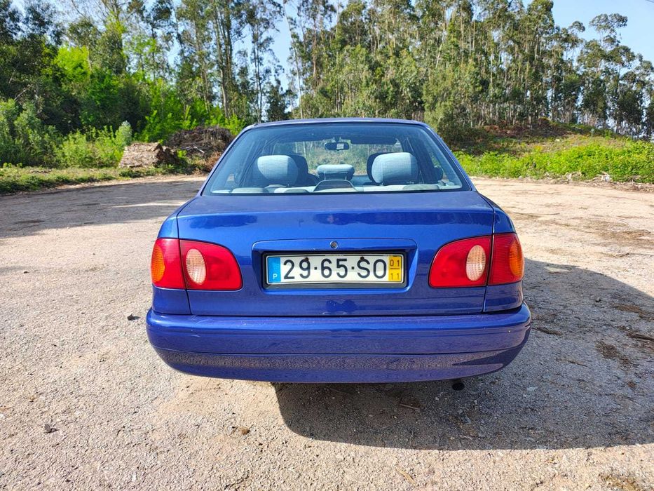 Toyota Corolla 1.4 sedan