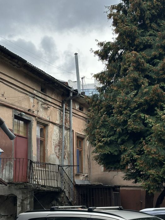 Оренда без комісіі, Чорновола, центр під кафе-кондитерську є витяжка