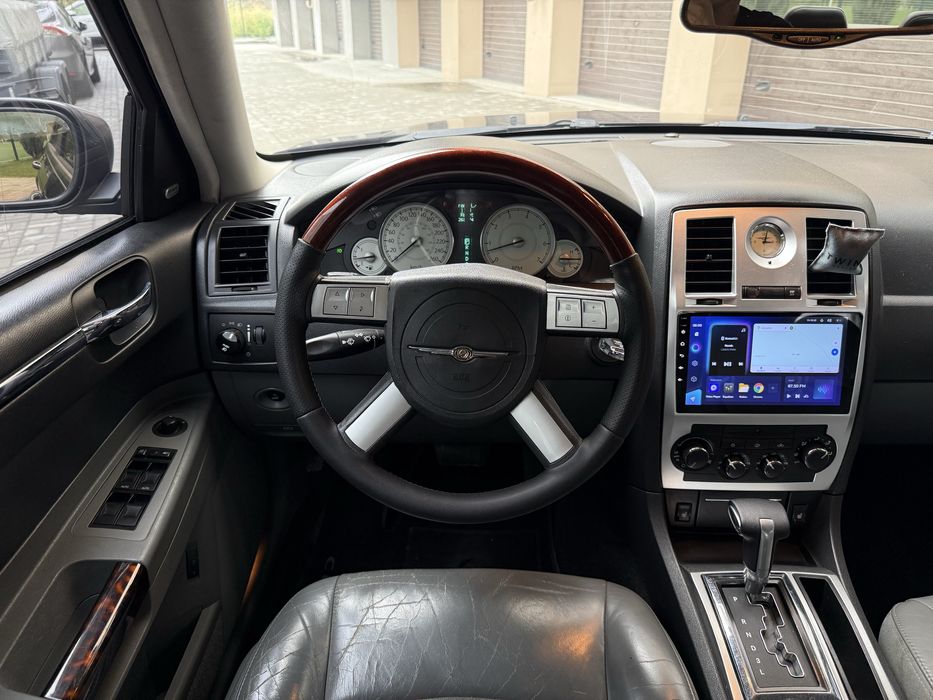 Продам Chrysler 300C