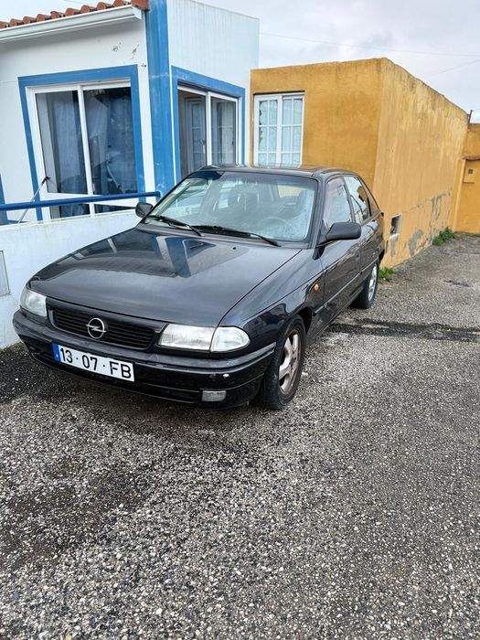 Carro Opel Astra