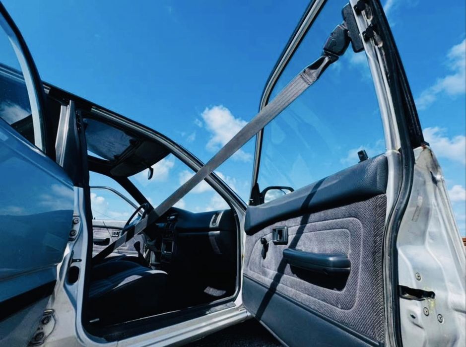 Unico em Portugal - Toyota Corolla AE94 1.6 16V Versão Canadiana - Caixa Manual
