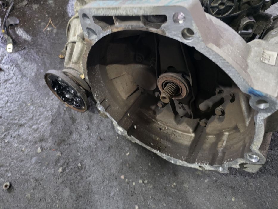 Skrzynia biegów MDZ Leon II Octavia Touran Caddy 1.6 tdi