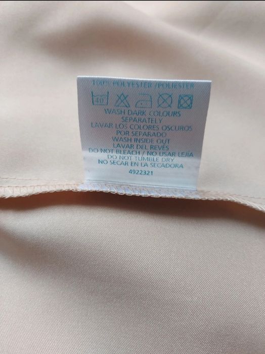 Satynowy szlafrok Secret Possessions pudrowy beż  koronka 44 46