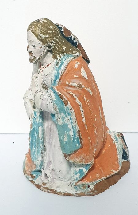 Pequena antiga escultura de São Tiago em cerâmica