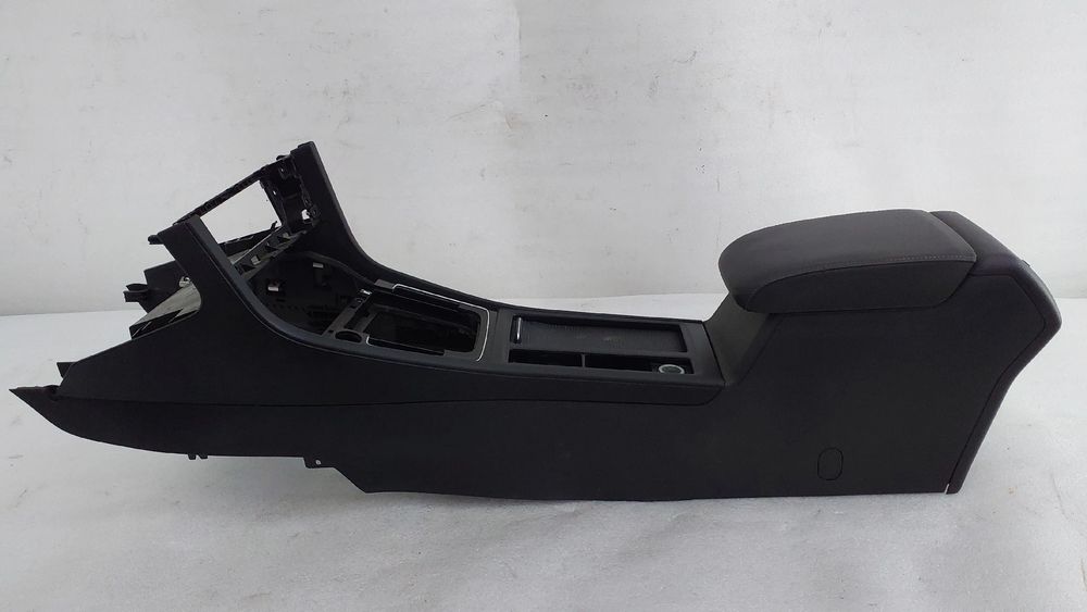 Consola central VOLKSWAGEN Golf VII (5G1, BQ1, BE1, BE2)