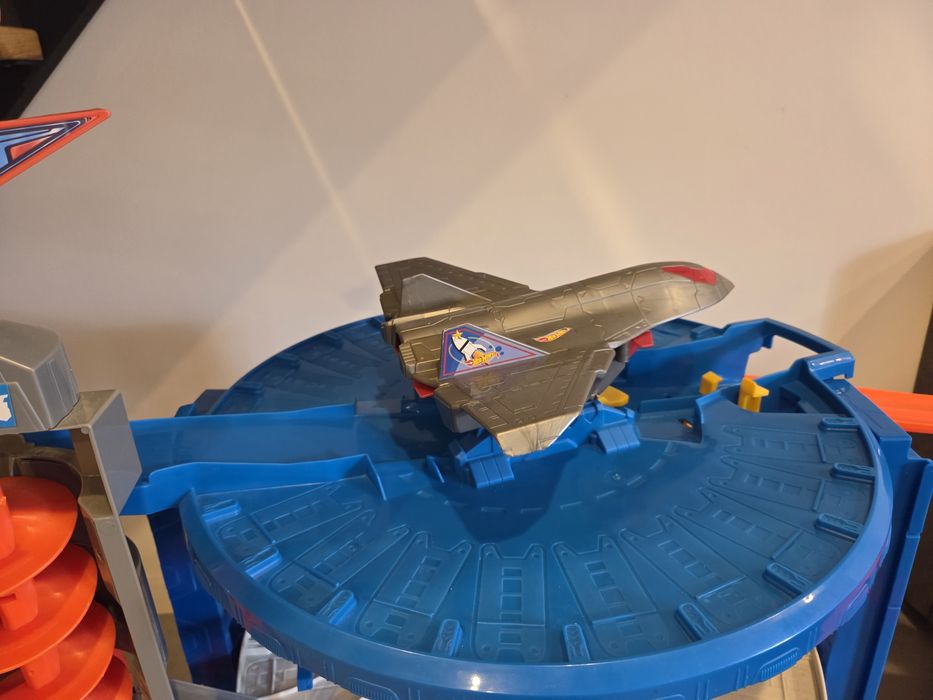 Hot wheels Super Ultimate Garage FDF25