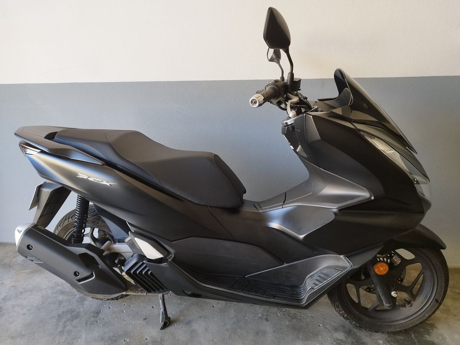 PCX 125 07/23 impecável