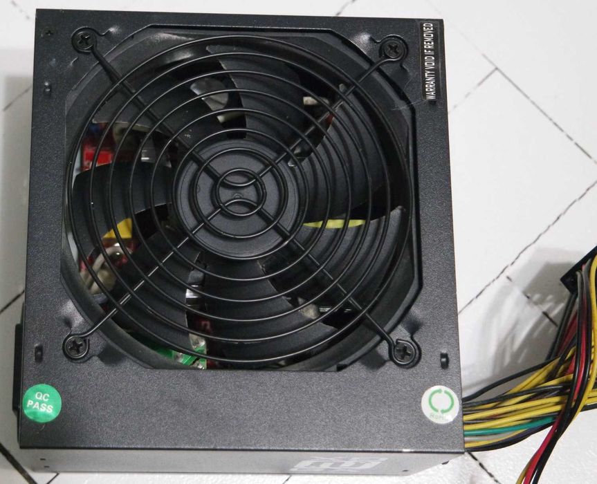 Zasilacz komputerowy Neotec magnus 450w sprawny używany