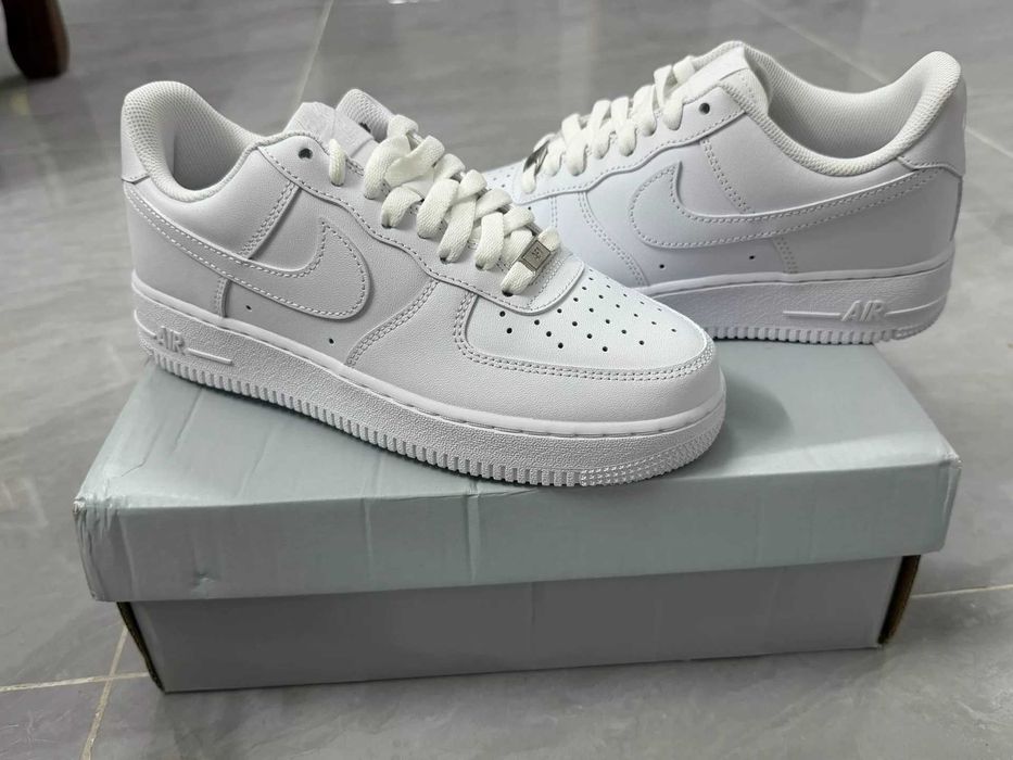 Nike Air Force 1 Białe R.37,5