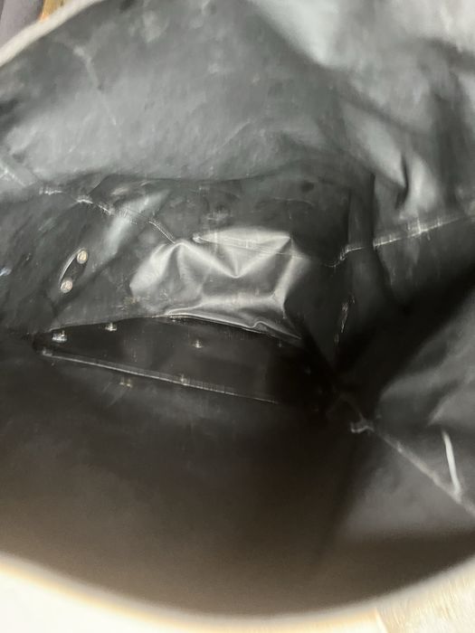 Sakwa na bagaznik Vaude Aqua World Tramp II czarna 24 l