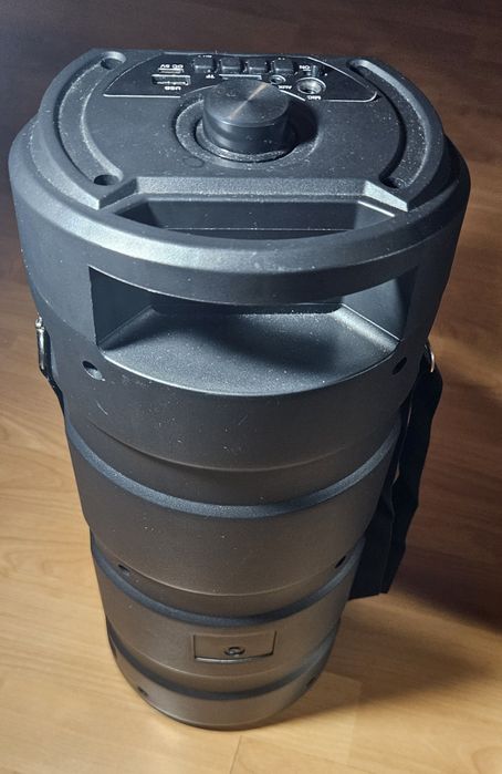 Coluna com microfone e comando64738463336194121