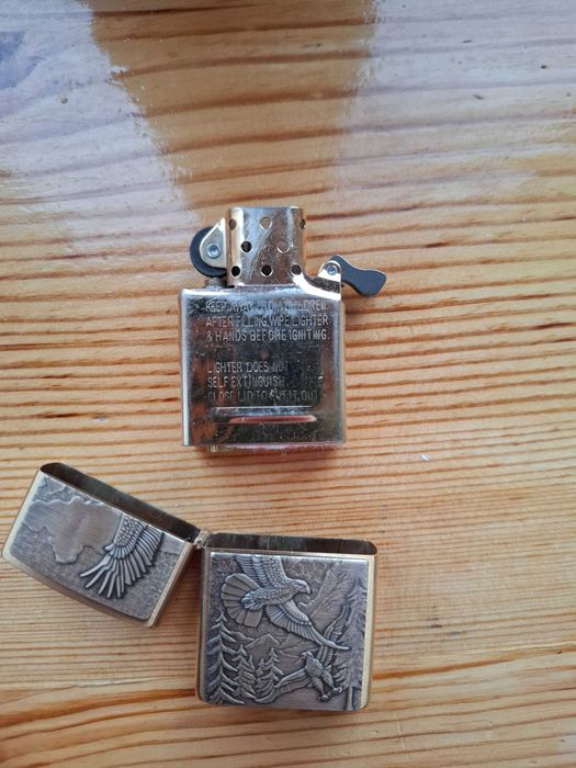 Комплект Zippo Запальничка WHERE EAGLESS DARE + Подарункова упаковка + Бензин + Кремені