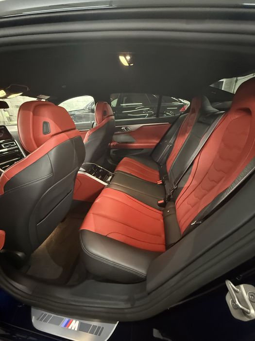 BMW 840D офіційний автомобіль