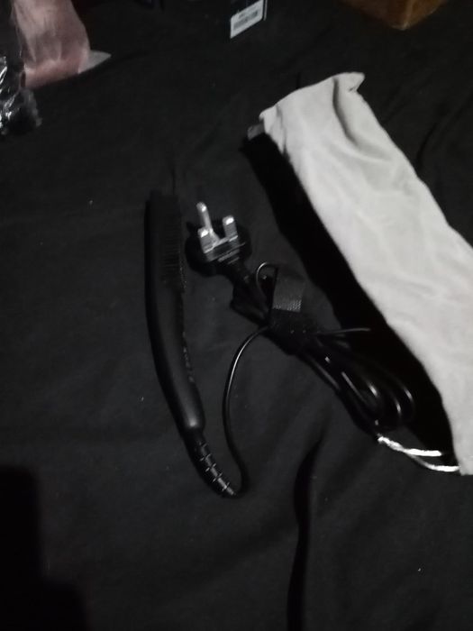 Sprzedam mini szczotke elektryczna do włosów