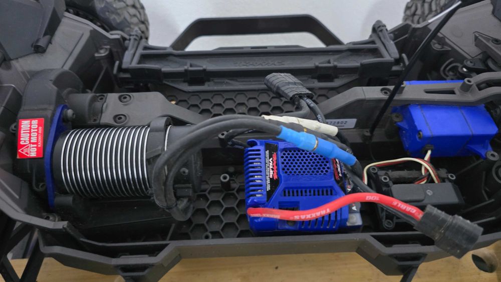 Traxxas Maxx Slash 6S - Otimo Estado