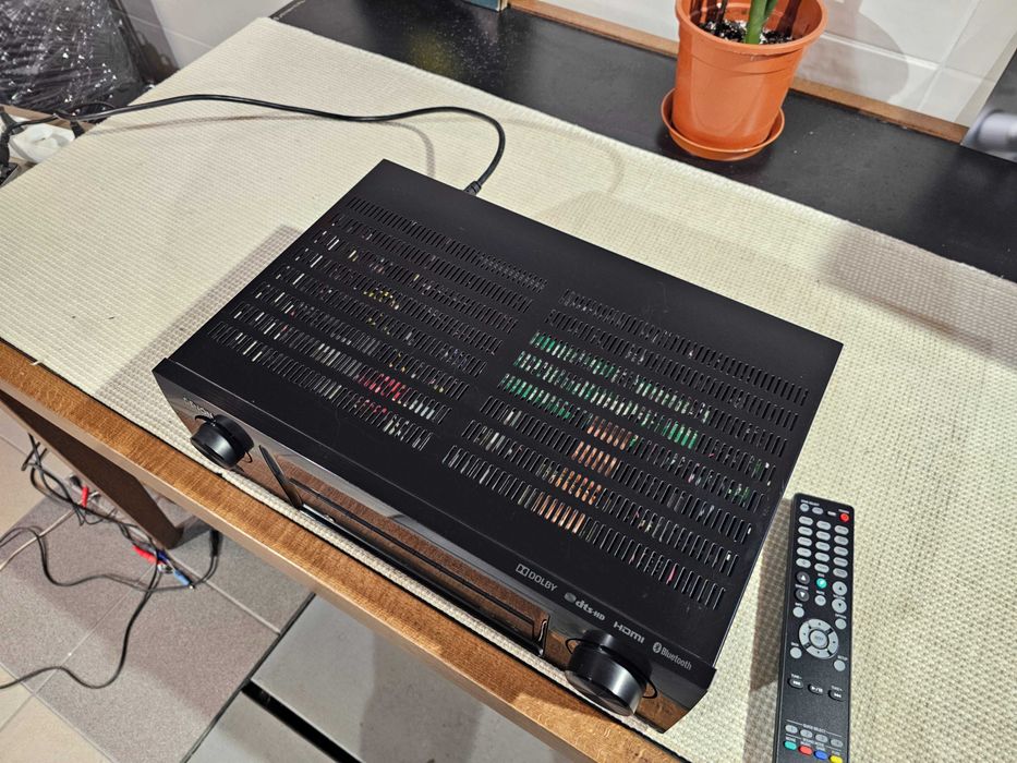 Ресивер Denon AVR-X520BT Bluetooth / 4K/UltraHD / USB