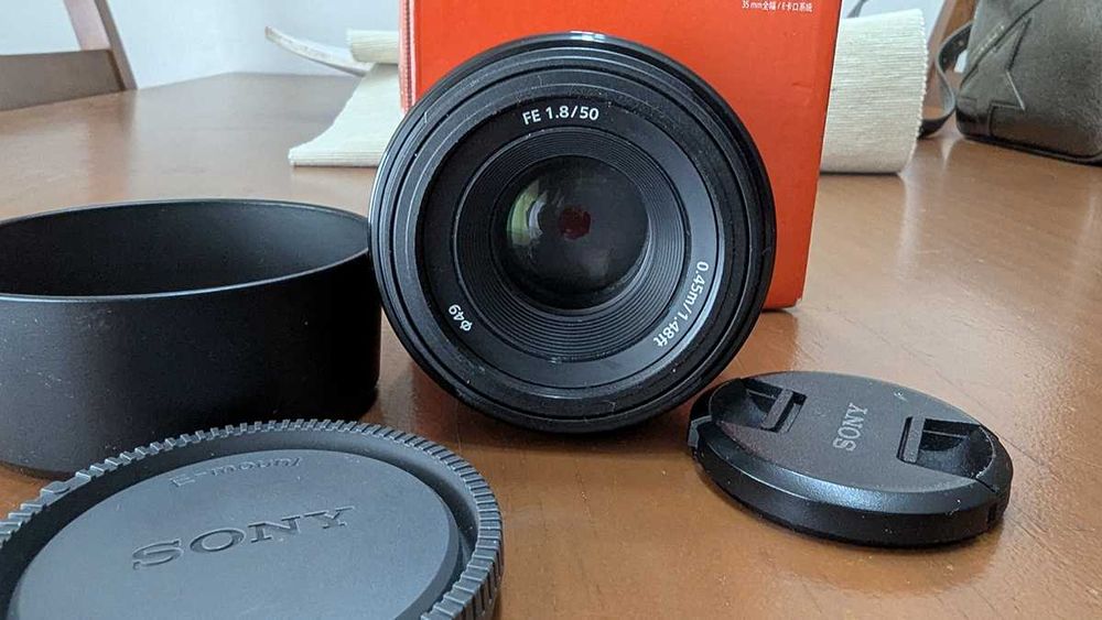 Objetivas Sony E - FE 50mm F1.8 (SEL50F18F)