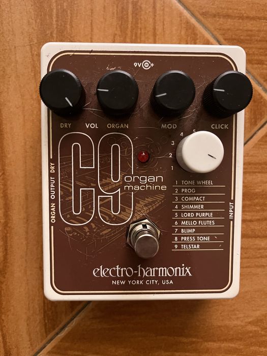 Pedal Eletroharmonix C9 Organ Machine