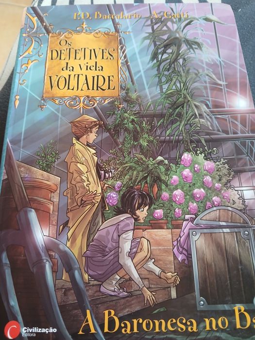 Vários livros infantis e juvenis