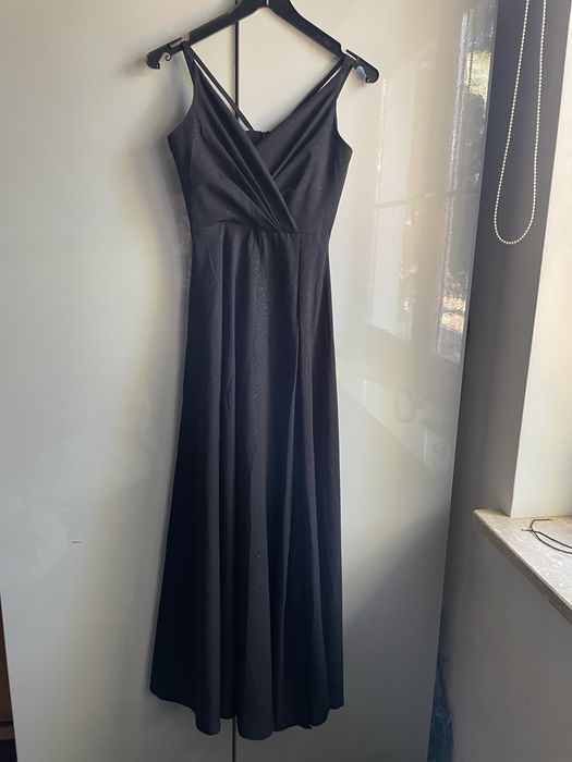 Sukienka XS długa czarna z rozcięciem