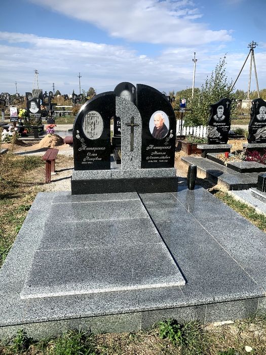 Пам'ятники гранітні