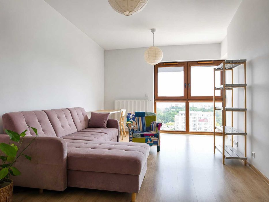 2 pokoje na 12 piętrze apartamentowca przy ul. Wólczyńskiej 69c garaż balkon