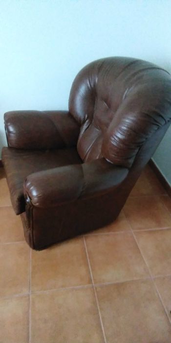 Sofá em napel em muito bom estado