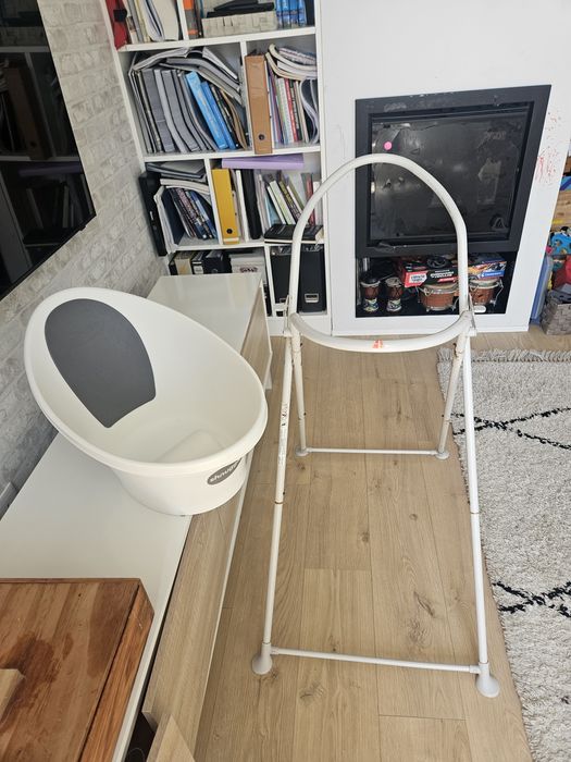 Banheira Shnuggle para bebé em ótimo estado