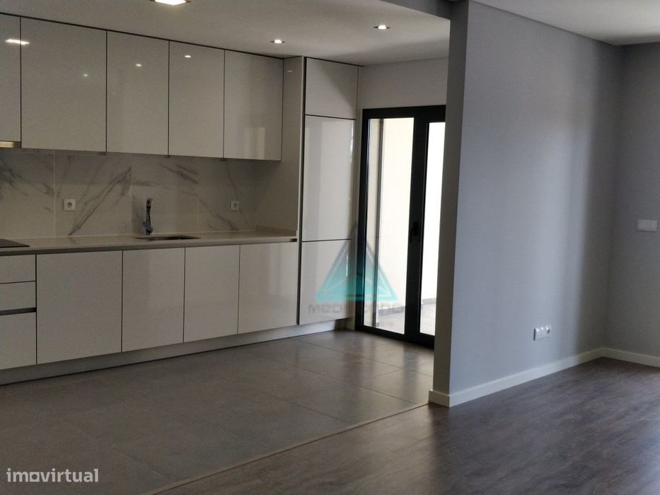Apartamento T3 (duplex) novo em construção - Quinta da Fábrica - Va...