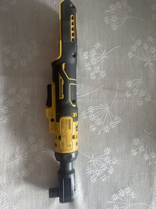 DeWalt DCF512 dobry stan