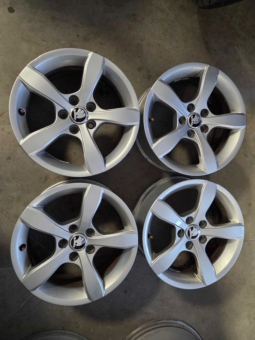 Alufelgi 15" 5x100 Skoda Fabia Rapid Roomster Scout VW Polo Golf Bora