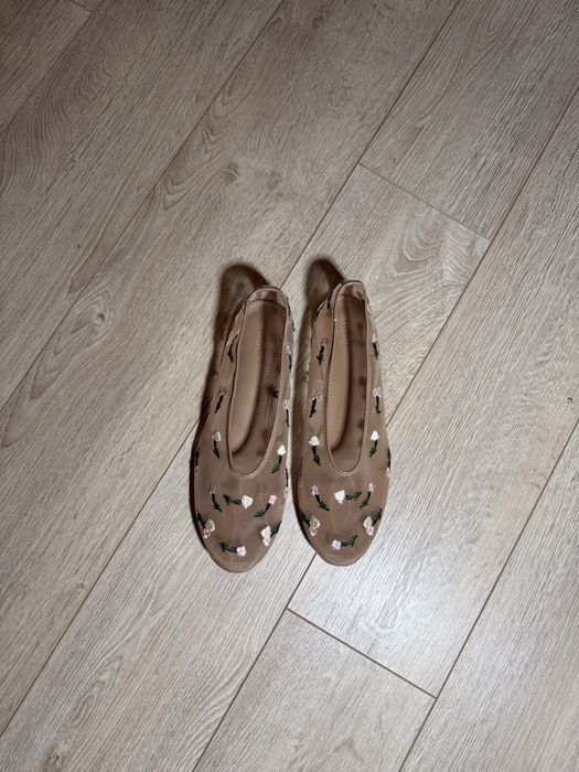 Продам нові балетки