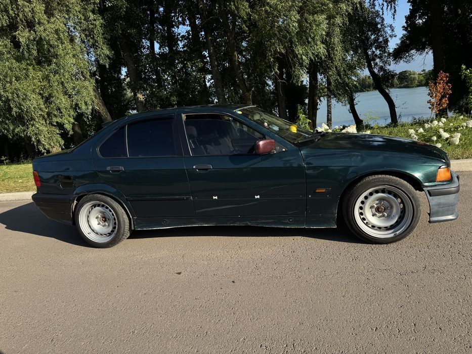 Продам BMW E36 318
