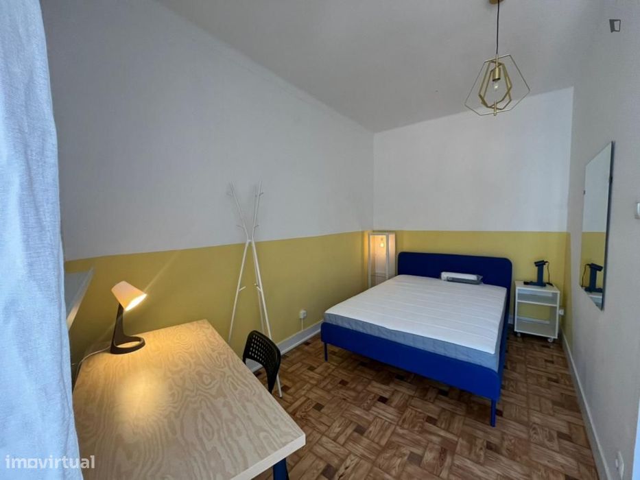 Quarto - localizado em Santarem