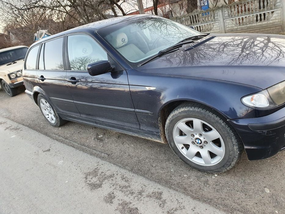 Є запчастини для автомобіля BMW E46 рестайлінг