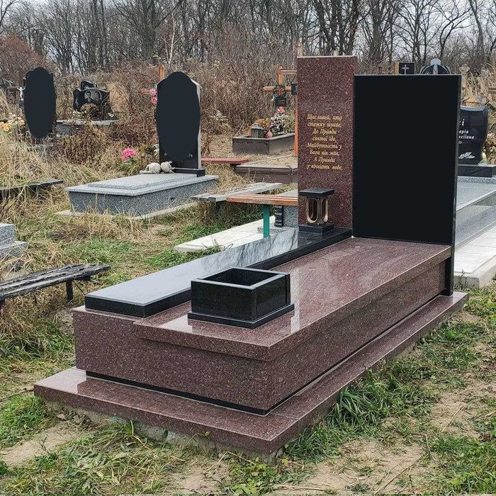 Памятники из гранита, габро. НА ЗАМОВЛЕННЯ. Монтаж, надгробки