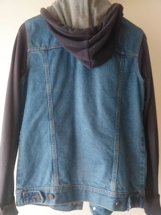 Blusão de ganga com mangas de malha