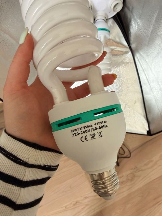 Zestaw lampy studyjne Mitoya EŚ-470 z żarówkami