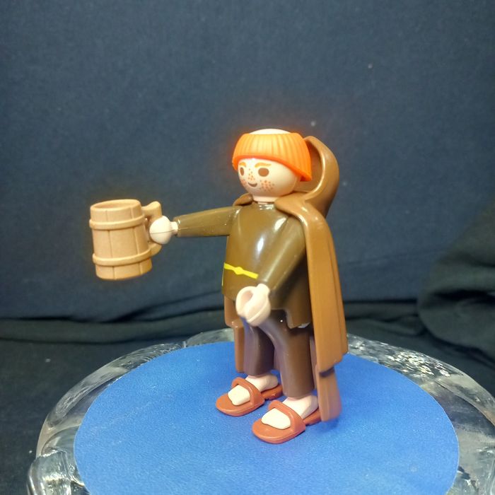 Playmobil monge com caneca