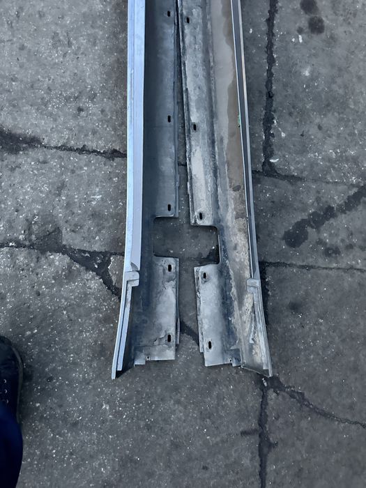 Progi zewnętrzne e60 sedan Nakładki progowe progowe Silbergrau Metalic