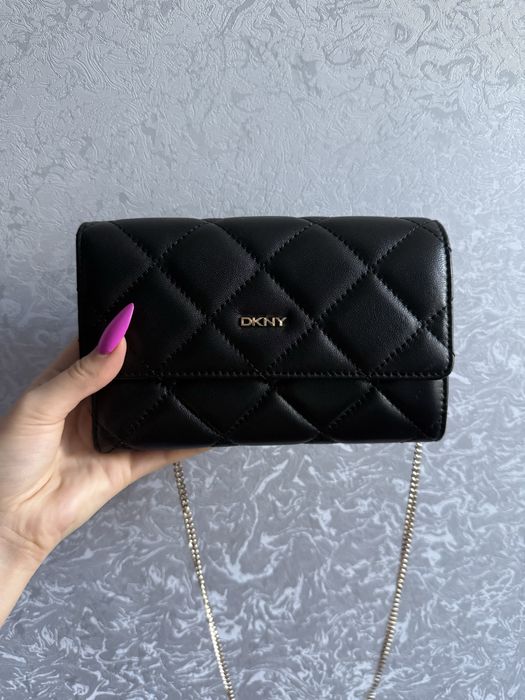 Клатч DKNY чорний
