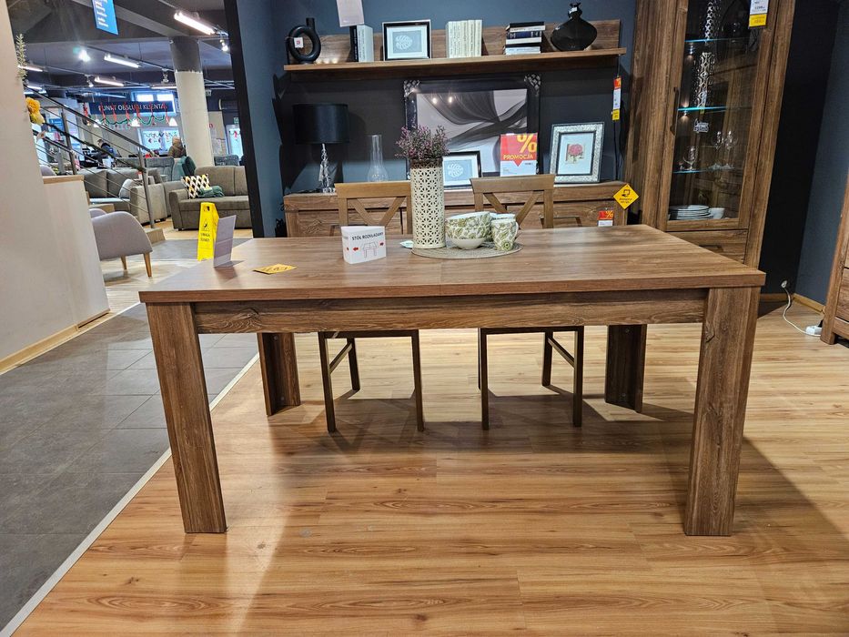 Stół rozkładany z kolekcji Gent