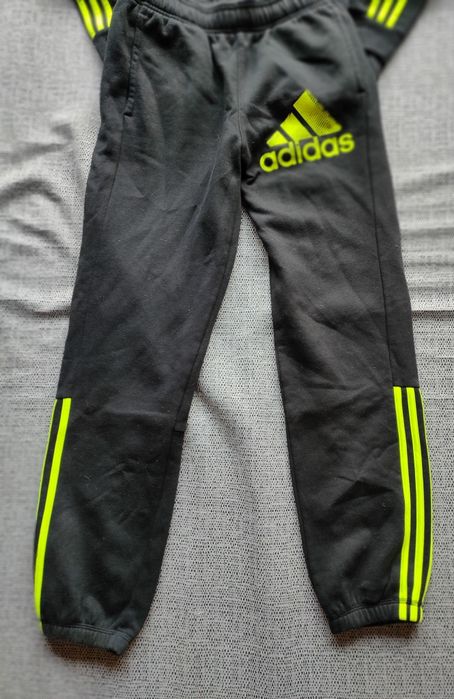 Спортивный костюм Adidas на 13-14 лет