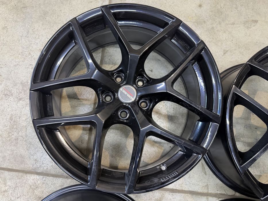 Felgi aluminiowe 5x114,3x19 8J ET45 KIA HYUNDAI MAZDA TOYOTA itp