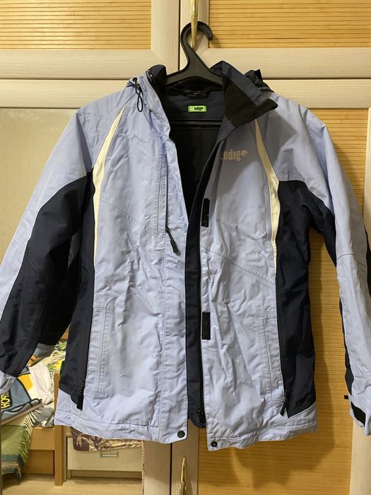 Лижна курточка на дівчинку