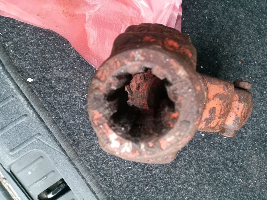 Гук 8 шліців з двох сторін