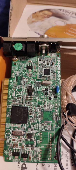 Продам тюнер TV тюнер AVerMedia AVerTV Super 007